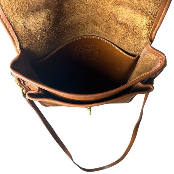 Vintage Coach Station Bag 5130 in British Tan - Picture 5 of 8